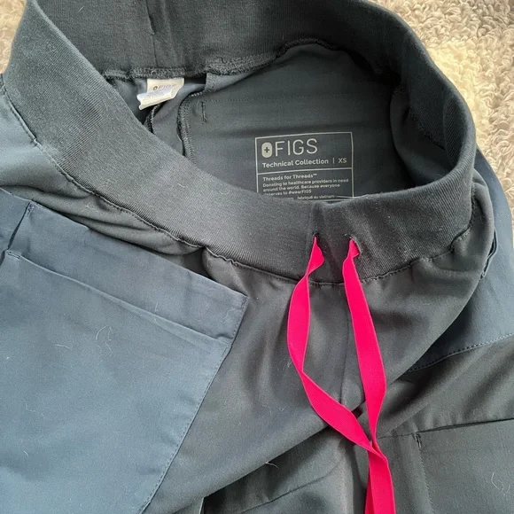 Dark Harbor Figs. Brand New. - Picture 3 of 6